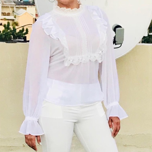 📍📍📍New White top. Last one !! - Picture 2 of 4